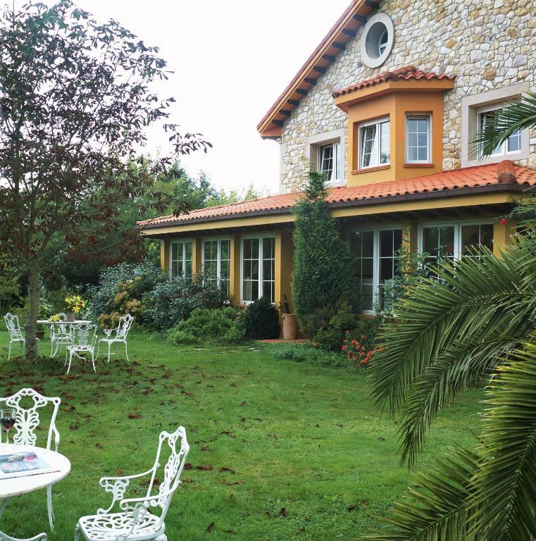 El Habana Llanes Hotel La Pereda de Llanes ภายนอก รูปภาพ