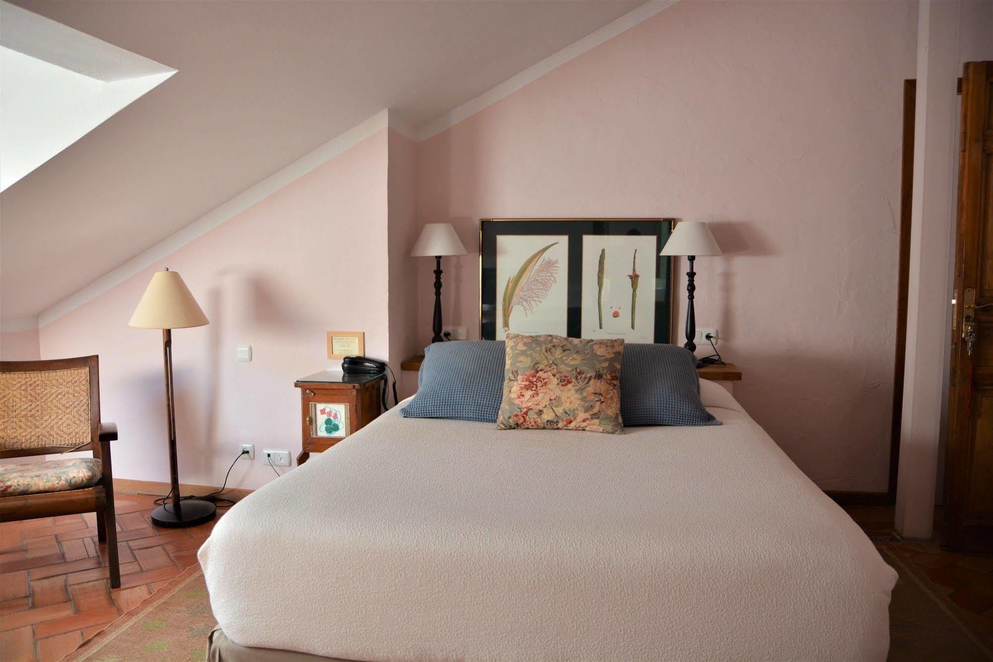 El Habana Llanes Hotel La Pereda de Llanes ภายนอก รูปภาพ